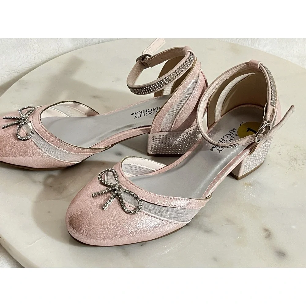 Badgley Mischka product size